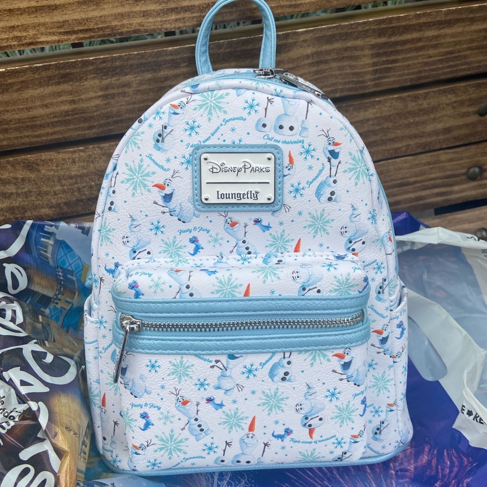 NWT Loungefly Olaf White/Blue Mini backpack